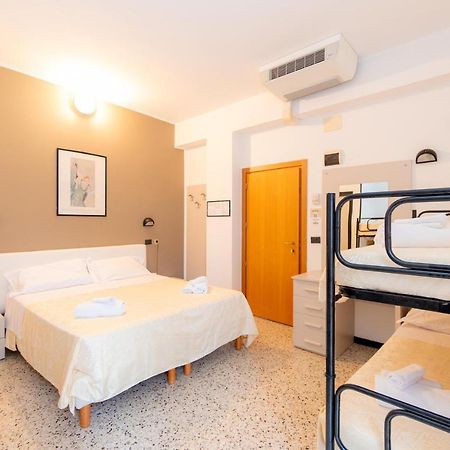 Hotel Galileo Ρίμινι Εξωτερικό φωτογραφία