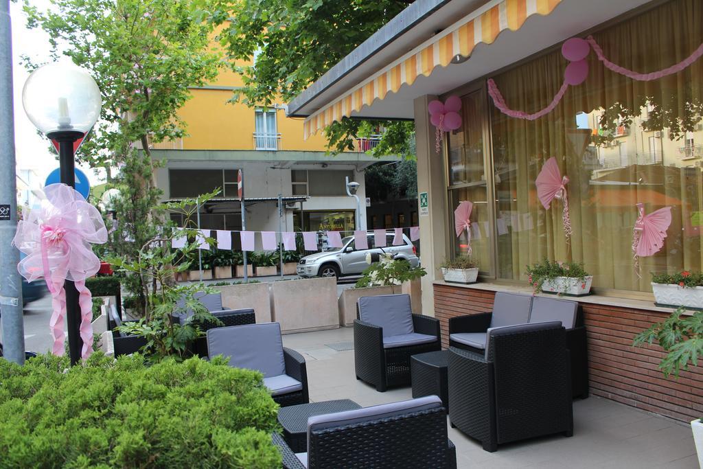 Hotel Galileo Ρίμινι Εξωτερικό φωτογραφία