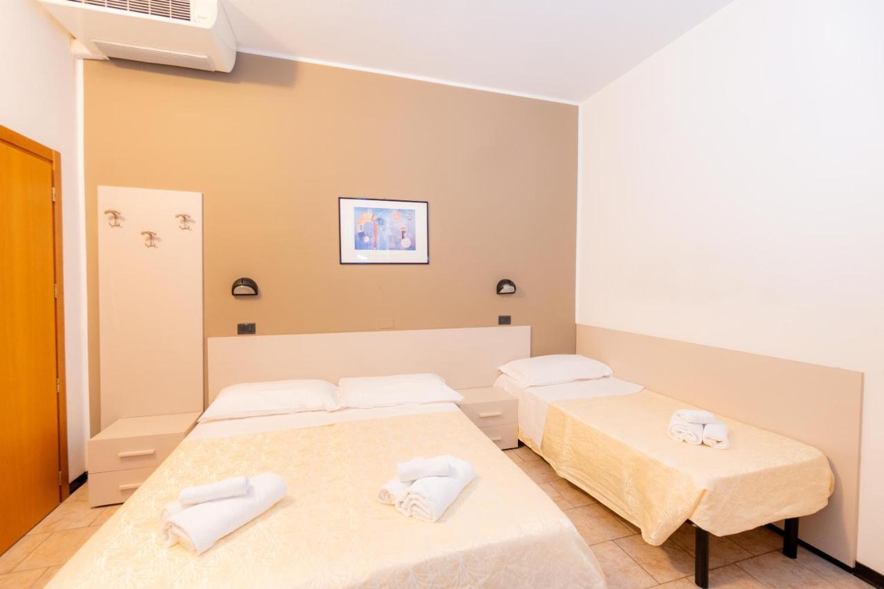 Hotel Galileo Ρίμινι Εξωτερικό φωτογραφία