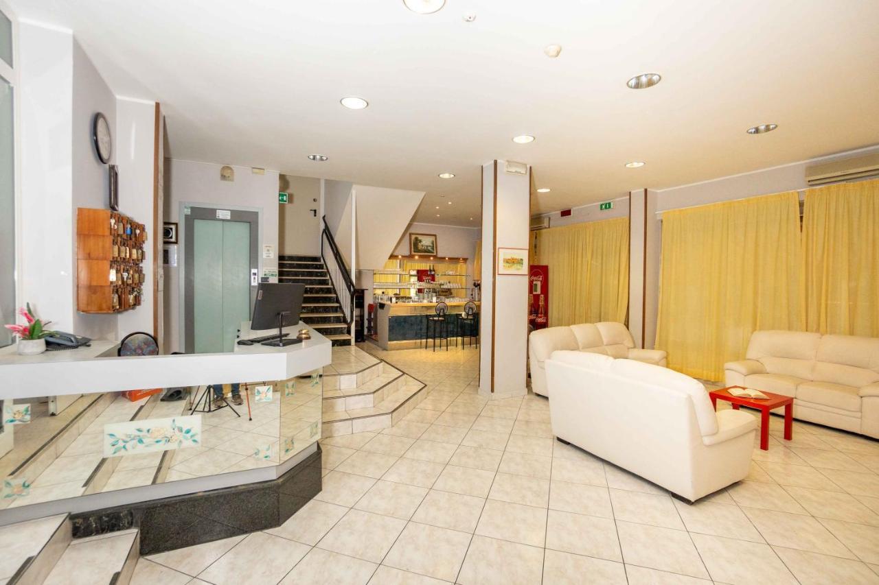 Hotel Galileo Ρίμινι Εξωτερικό φωτογραφία