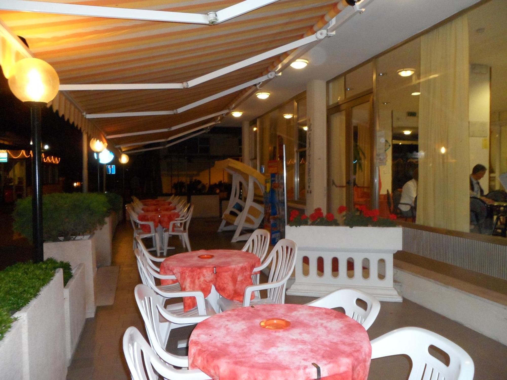 Hotel Galileo Ρίμινι Εξωτερικό φωτογραφία