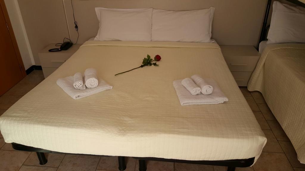 Hotel Galileo Ρίμινι Εξωτερικό φωτογραφία