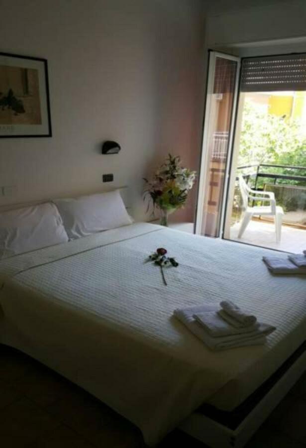 Hotel Galileo Ρίμινι Εξωτερικό φωτογραφία